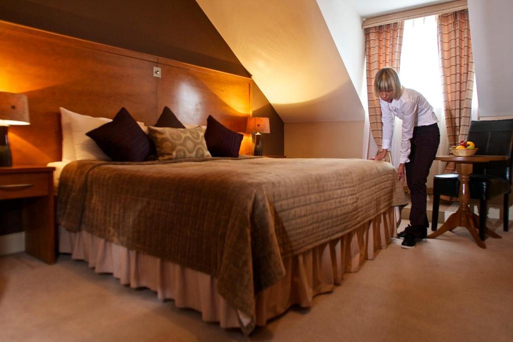 Wallis Arms Hotel Millstreet Room photo